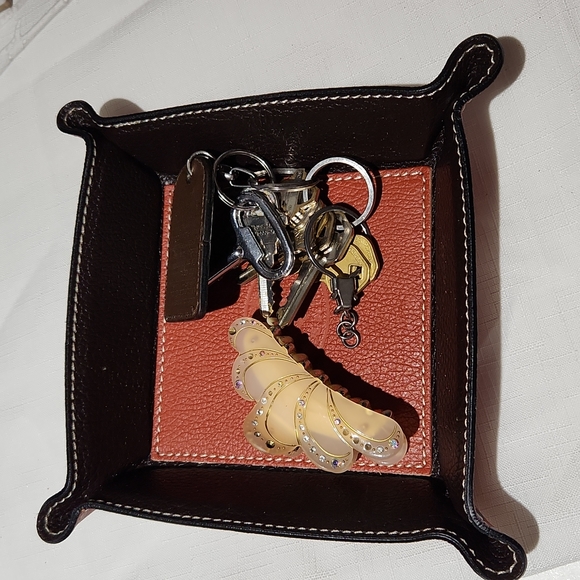 🚫SOLD❌️ Brick leather trinket tray - Picture 6 of 6